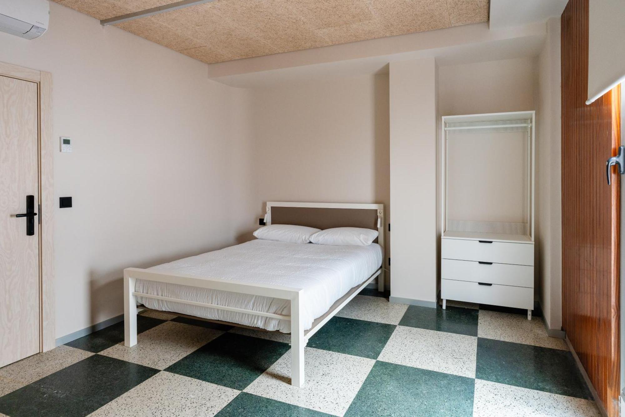 Lamia Bbk Women Hostel-Solo Mujeres Bilbao Kültér fotó